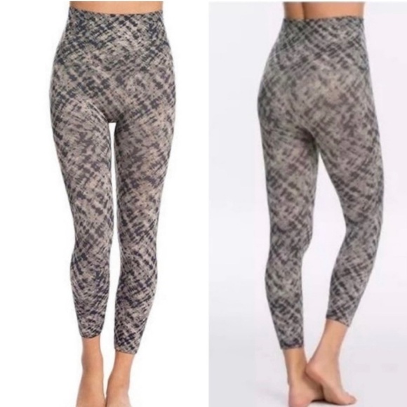 SPANX Look At Me Now tie dye grey watercolor Seamless Leggings ,Size S - Picture 1 of 8